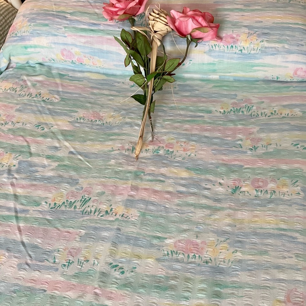 SEERSUCKER RUFFLED COTTON set of 2 TWIN BEDSPREADS FLORAL GARDEN PASTELS - Picture 11 of 16